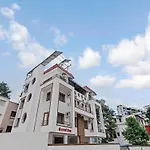 Super Hotel O Saraswati Niwas Vadgaon Budruk